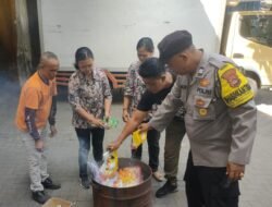 Polsek Denpasar Barat Ikuti Pemusnahan Makanan Kadaluarsa