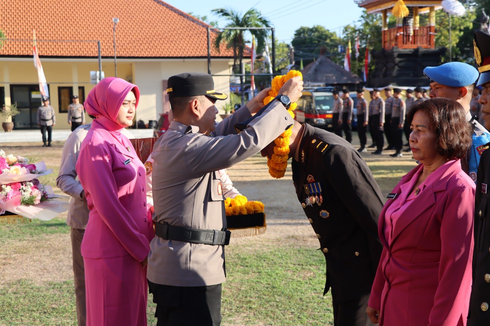 Polres Buleleng Upacara Kenaikan Pangkat dan Purna Bhakti