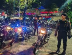 Antisipasi Curanmor Unit Raimas Awasi Parkir Pengunjung Tempat Hiburan Malam 